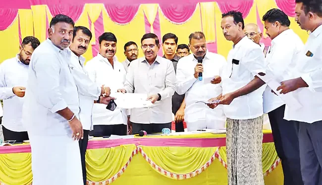 భూసమీకరణ రెండో విడతకు శుభారంభం… భారీ స్పందన