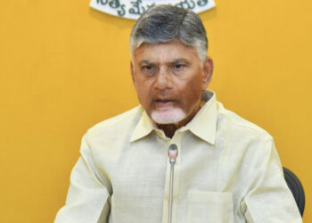 800 నిబంధనలు 100లోపుకు.. చంద్రబాబు కీలక నిర్ణయం