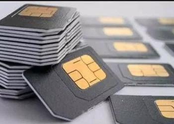 శంషాబాద్ ఎయిర్‌పోర్టులో 'సిమ్' బాంబు: 198 కార్డులతో పట్టుబడ్డ కిలాడీ.. కంబోడియా ముఠా గుట్టురట్టు!