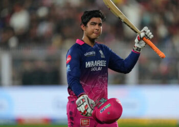 వైభవ్ సూర్యవంశీ షో కొనసాగుతోంది… 15 బంతుల్లో హాఫ్ సెంచరీ