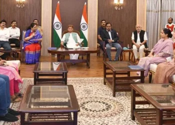 సరస్వతి, గోదావరి పుష్కరాలకు గవర్నర్‌కు ఆహ్వానం