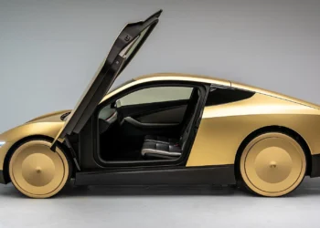 డ్రైవర్‌లెస్ రవాణాకు కొత్త అడుగు – టెస్లా సైబర్‌క్యాబ్ లాంచ్