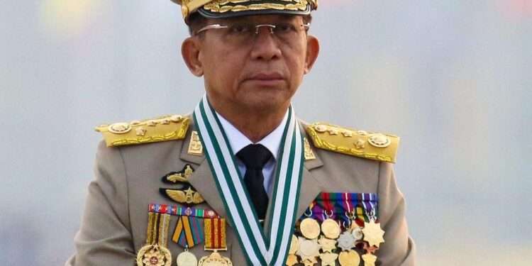 మయన్మార్‌ నయా బాస్‌: మిన్‌ ఆంగ్‌ హ్లయింగ్‌!