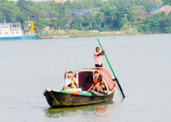 హుగ్లీ నది అందాలను కెమెరాలో బంధించిన ప్రధాని మోదీ