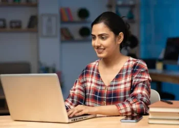 విద్యార్థులకు ఖాళీ సమయాన్ని ఆదాయంగా మార్చే మార్గాలు