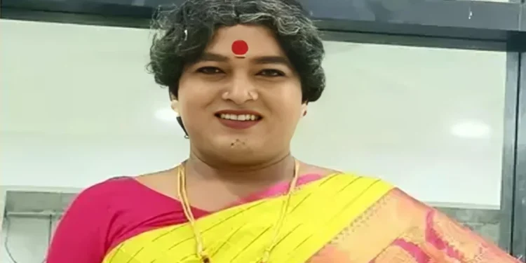 అభిమానులమని నమ్మించి అటాక్: జబర్దస్త్ ఫేమ్ కొమురక్కపై అర్ధరాత్రి దారుణ దాడి!