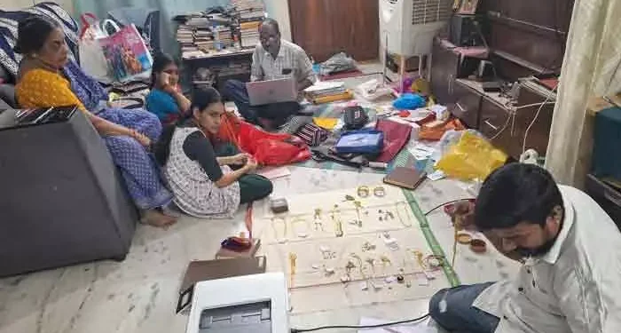 వరంగల్ సబ్-రిజిస్ట్రార్ కార్యాలయంలో ACB తనిఖీలు