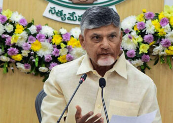 పాడా సమావేశంలో ప్రొటోకాల్ వివాదం పై సీఎం చంద్రబాబు ఆగ్రహం