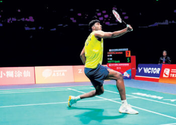 భారత బ్యాడ్మింటన్ కొత్త బాహుబలి..61 ఏళ్ల తర్వాత ఆసియా ఫైనల్లో ఆయుష్ శెట్టి!