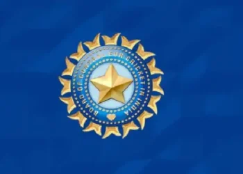 ఆరోగ్యం సహకరించకనే ఫోన్ వాడారా? రాజస్థాన్ రాయల్స్ మేనేజర్‌పై బీసీసీఐ చర్యలుంటాయా?