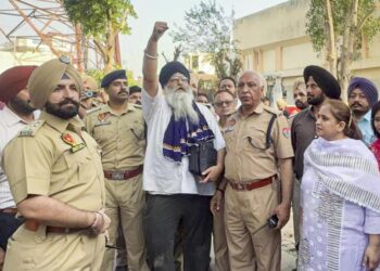 560 రోజుల తర్వాత టవర్‌పై నిరసన ముగింపు…