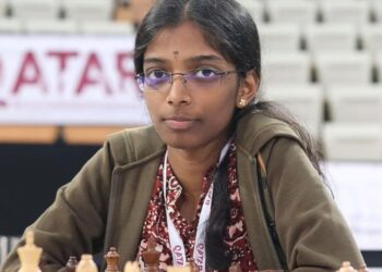 క్యాండిడేట్స్ చెస్లో వైశాలి దూకుడు… టైటిల్ రేసులో అగ్రస్థానం