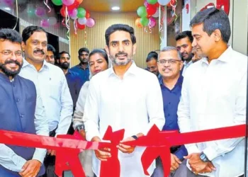 ఏపీలో 20 లక్షల ఉద్యోగాల లక్ష్యం: ప్రతి పోస్టుపై నారా లోకేష్ 'ట్రాకింగ్' అస్త్రం!