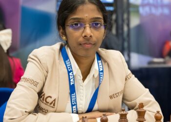 • క్యాండిడేట్స్ చెస్‌లో ఉత్కంఠ.. టైటిల్ రేస్‌లో వైశాలి కీలక దశలో పోరు