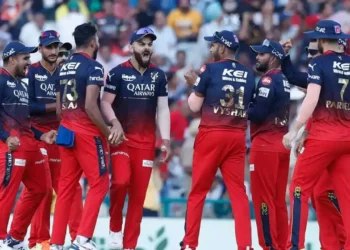 ఆర్సీబీ వీర విధ్వంసం.. చెన్నైకి 'హ్యాట్రిక్' షాక్: పడిక్కల్, పాటీదార్, డేవిడ్ ధమాకా!