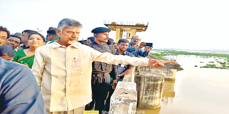 గోదావరి పుష్కరాలకల్లా పోలవరం పూర్తి: సీఎం