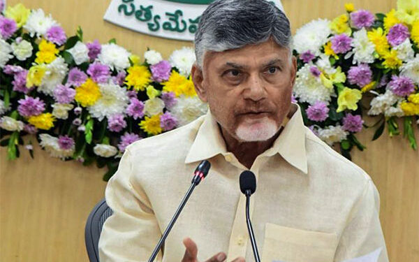 డీజిల్‌, పెట్రోల్‌ సరఫరా పెరగాలి.. అధికారులకు సీఎం చంద్రబాబు ఆదేశం