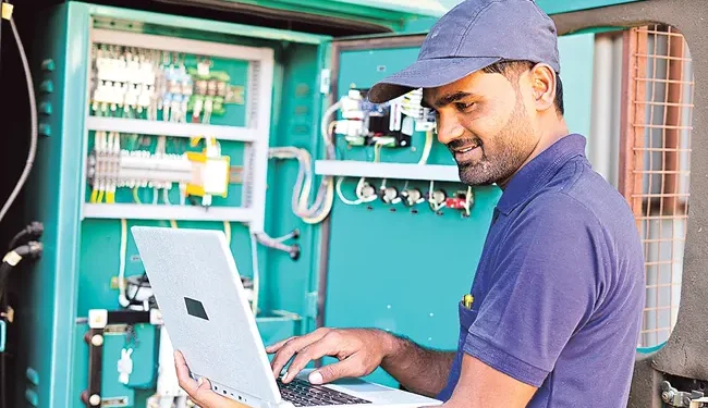 ఇలక్ట్రికల్‌ నైపుణ్యాలతో కెరియర్‌లో వేగంగా ఎదగడానికి మార్గాలు