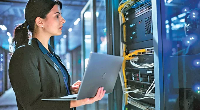 సాఫ్ట్వేర్ ఇంజినీర్లకు గోల్డెన్ ఛాన్స్.. క్వాంటమ్ కంప్యూటింగ్లోకి ఎలా ఎంటర్ అవ్వాలి?