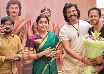 'రణబాలి' సెట్‌లో నూతన దంపతులకు ఘనస్వాగతం.. కేక్ కట్ చేసిన విజయ్-రష్మిక!