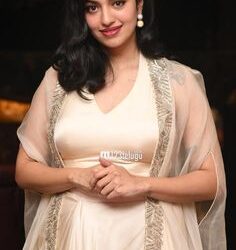 మాళవిక నాయర్‌ ‘బైకర్‌’లో కొత్త సవాల్‌తో తెరపై మెరుస్తోంది