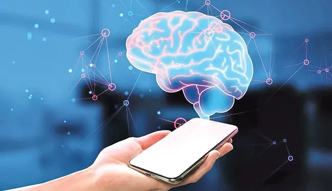 మెదడుకు 'మొబైల్' సెగ.. రెండు వారాలు ఇంటర్నెట్ ఆపేస్తే మీ బ్రెయిన్ పదేళ్లు యవ్వనంగా మారుతుందట!