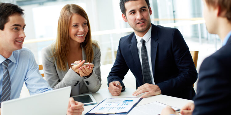 కెరీర్ గ్రోత్ అంటే ఏమిటి? సంపూర్ణ మార్గదర్శకం