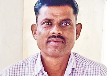 హోంగార్డు బయ్యన్న ఆత్మహత్య..అధికారుల వేధింపులే కారణమా?