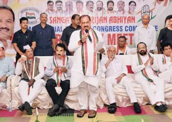 మతం, దేవుడి పేరుతో భాజపా పబ్బం.. మండిపడ్డ పీసీసీ అధ్యక్షుడు