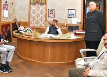 గవర్నర్, ప్రత్యేక ప్రధాన కార్యదర్శి, ఇంటెలిజెన్స్ చీఫ్ సమీక్షలో ఫోర్స్ పనితీరు