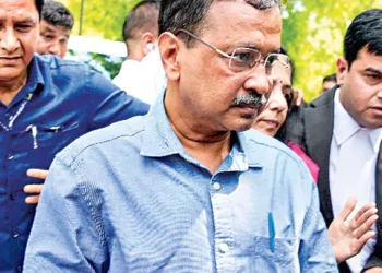 కేజ్రీవాల్‌కు హైకోర్టు షాక్: 'ముఖ్యమంత్రి హామీ ఇస్తే సరిపోదు..జీవో ఉండాల్సిందే!'