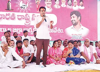 కేసీఆర్ పాలన కోసం ప్రజల వెయిటింగ్.. చంద్రుడిపై మబ్బులు తొలగడం ఖాయం: కేటీఆర్!