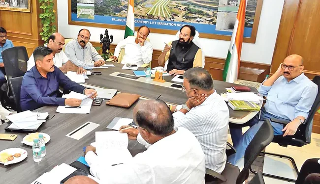 కాళేశ్వరం బ్యారేజీల పునరుద్ధరణకు 'స్టీరింగ్' కమిటీ..వారంలోగా డిజైన్లు పూర్తికావాలి!