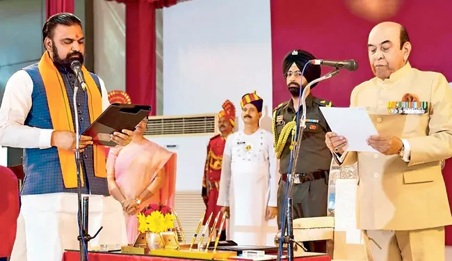 అవినీతి రహిత పాలనే లక్ష్యం: బిహార్ సీఎంగా సమ్రాట్ తొలి సంతకం!