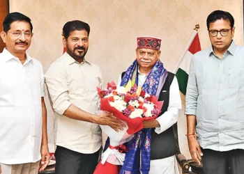 ఎమ్మెల్సీ ఫైలుపై గవర్నర్ సంతకం ఎప్పుడు? లోక్‌భవన్‌లో రేవంత్ కీలక భేటీ!