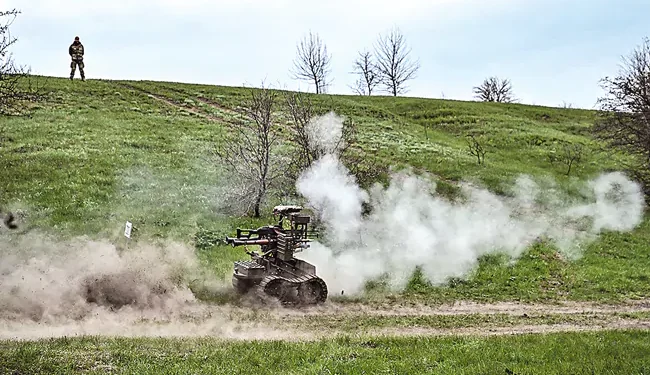 ఆర్మీ ఆఫ్ రోబోస్: ఉక్రెయిన్ సరిహద్దుల్లో 'మెషిన్' పవర్ హల్‌చల్!