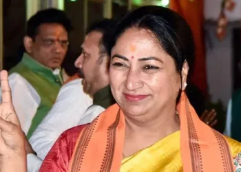 తిరుమల శ్రీవారిని దర్శించుకున్న దిల్లీ సీఎం రేఖా గుప్తా.