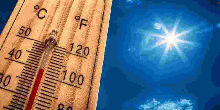 వేసవిలో ఆరోగ్యాన్ని కాపాడుకోవాలంటే ఈ జాగ్రత్తలు పాటించండి