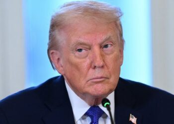 హర్మూజ్ జలసంధిలో ఉద్రిక్తతలు: ఇరాన్‌పై ట్రంప్ తీవ్ర ఆరోపణలు