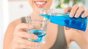 కెమికల్స్ ఎక్కువగా ఉన్న మౌత్‌వాష్‌లతో జాగ్రత్త.