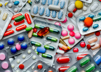 ఉద్యోగాల జాతర: 2030 నాటికి హెల్త్‌కేర్, ఫార్మా రంగాల్లో 25 లక్షల కొలువులు!