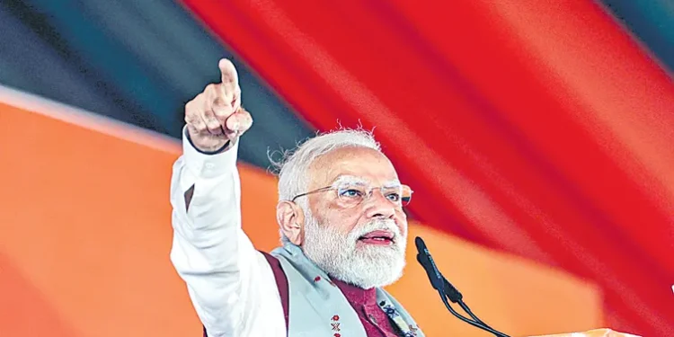 రెండో దశ ఎన్నికల ప్రచారంలో ప్రధాని మోదీ