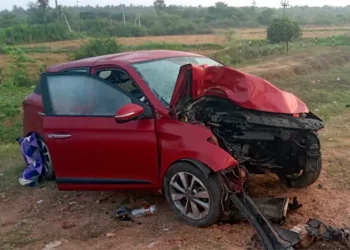 వీరవల్లి టోల్‌ప్లాజా వద్ద విషాదం