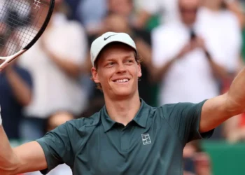 ప్రపంచ టెన్నిస్‌లో మళ్లీ అగ్రస్థానంలో జానిక్ సినర్ సంచలనం