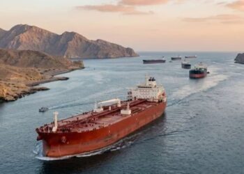 హర్మూజ్ జలసంధి వద్ద ఉద్రిక్తతలు – నౌకల రాకపోకలపై వివాదం