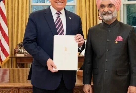 దిల్లీ ఎల్‌జీ సంధుపై డొనాల్డ్ ట్రంప్ ప్రశంసల వర్షం