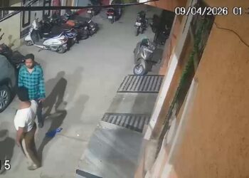 పాతబస్తీలో ‘మాయా గ్యాంగ్’ అరాచకం: యువకుడిపై విచక్షణారహితంగా దాడి!