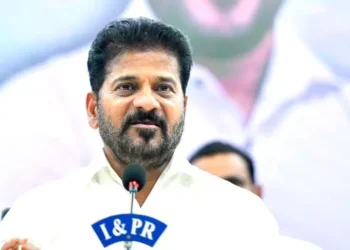 పెట్రోల్‌, డీజిల్‌ ధరల పెంపు ప్రజలపై భారంగా మారింది: రేవంత్‌రెడ్డి