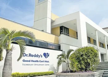డాక్టర్ రెడ్డీస్ లాభాల్లో భారీ క్షీణత
