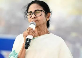 తృణమూల్‌లో ఫిరాయింపుల కలకలం..